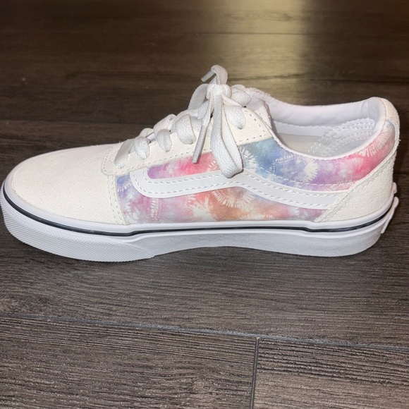 Vans NEW Ward Lace-up Sneaker Heart Tie Dye Size 1 Multi/White - Picture 3 of 13
